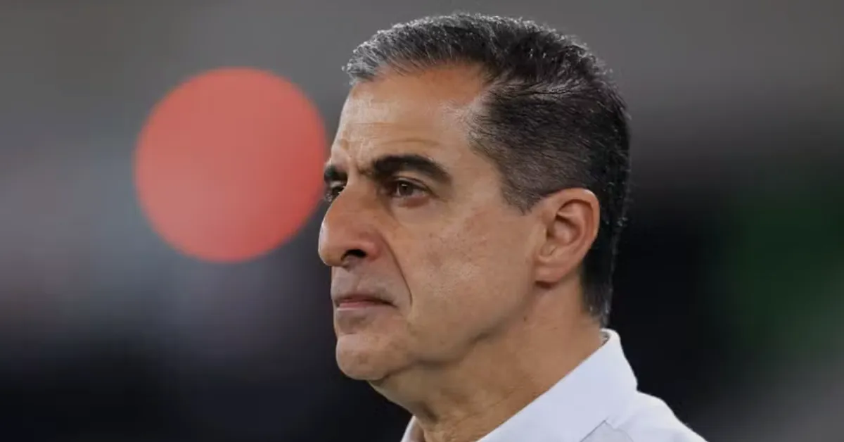 Botafogo: Plano de Jogo com Renato Paiva e Reforços na Zaga