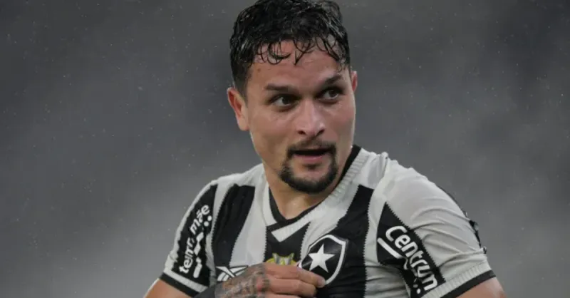 Artur Brilha no Botafogo: Números e Impacto Superam Luiz Henrique