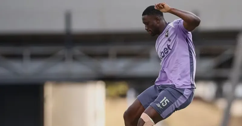 Botafogo: Jeffinho Fora da Copa de Clubes por Lesão, Bastos Viaja para Recuperação – Impacto no Elenco