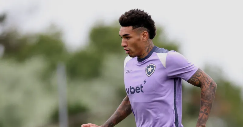 Igor Jesus: Amadurecimento no Botafogo e Preparação para o Nottingham Forest na Premier League