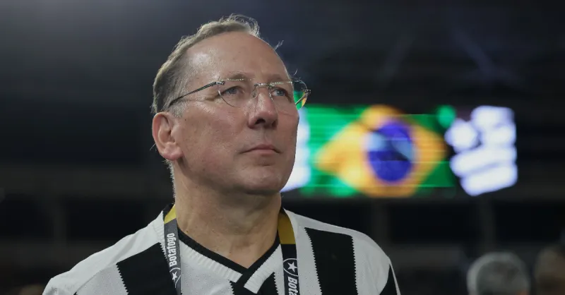 Botafogo: Textor Busca Novo Técnico e Mira Nomes de Peso