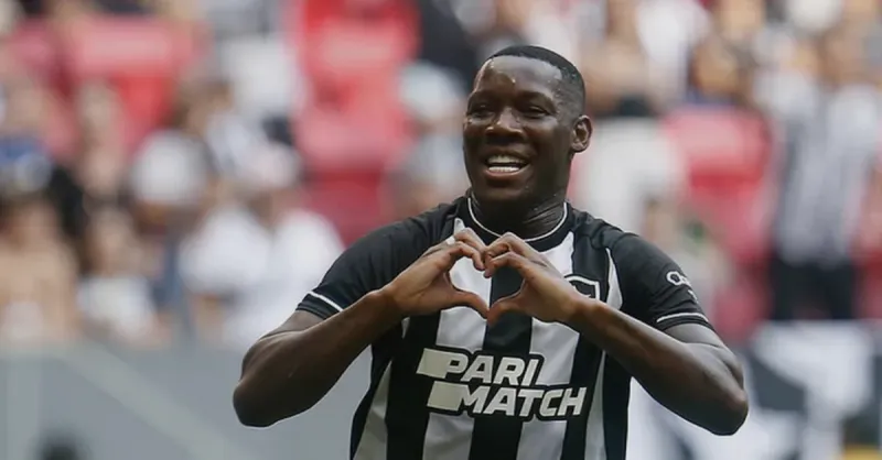 Patrick de Paula: Detalhes do Acordo de Empréstimo ao Estoril e O Futuro no Botafogo