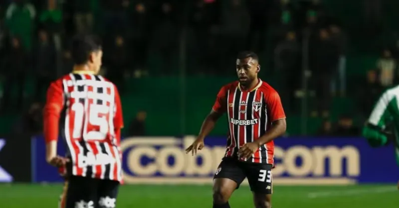 Botafogo e Luan: Negociação em Destaque e o Futuro do Volante