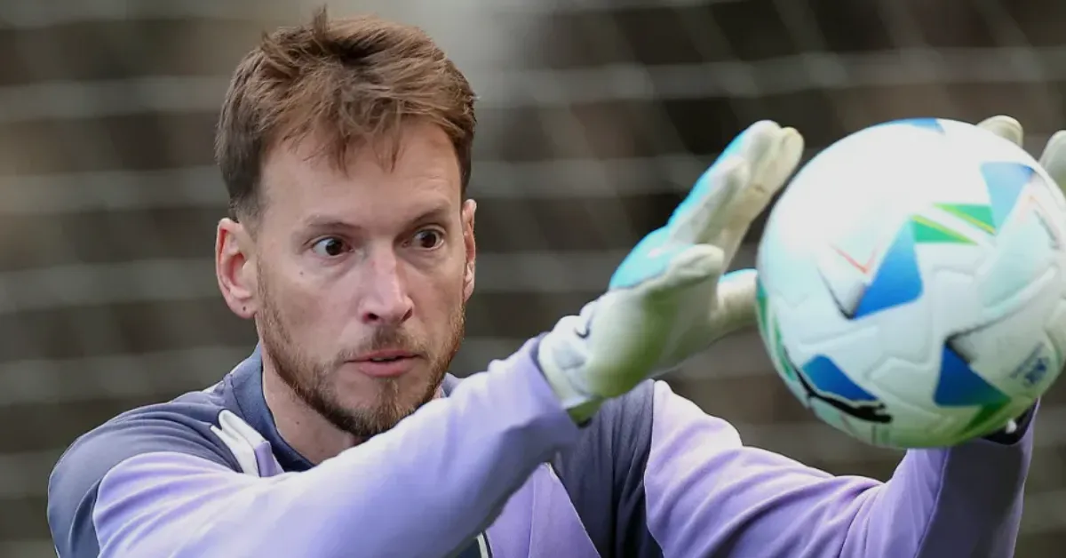 Botafogo: Neto Passa por Cirurgia na Coxa e Desfalca Time por Meses