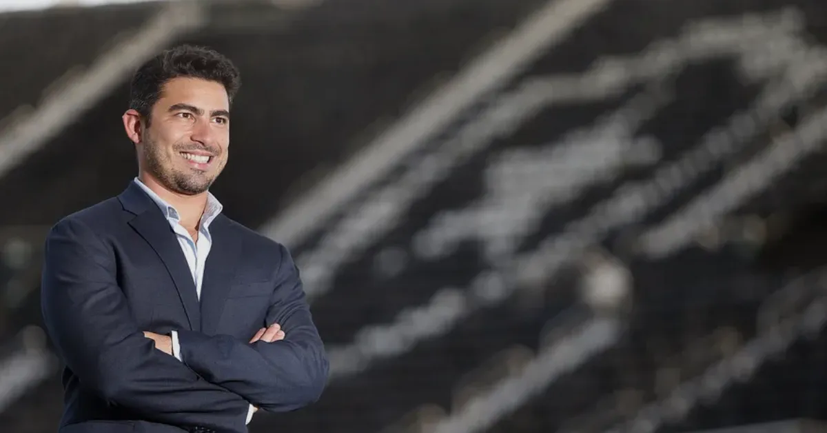 Botafogo na FIFA: Thairo Arruda Ganha Cargo Chave Enquanto SAF e Textor Enfrentam Turbulência de 2025