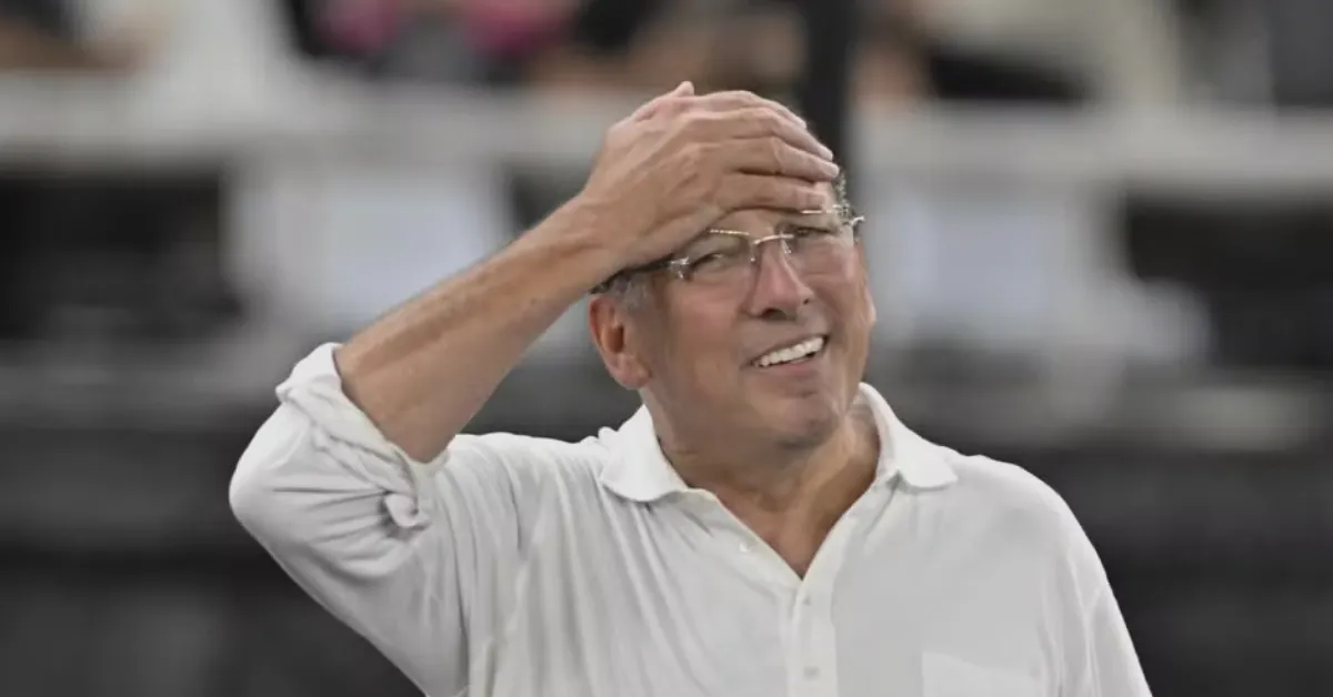 Botafogo: Textor Ameaçado? Clube Social e Eagle em Movimento Chave