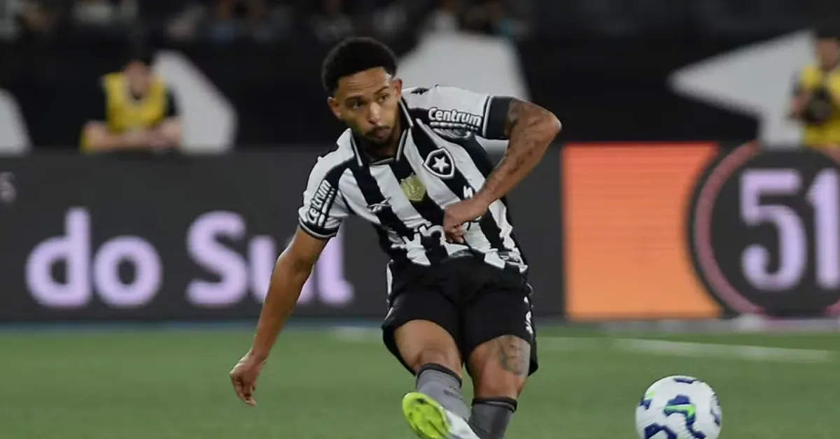 Desfalque Crucial: Botafogo x Flamengo em Jogo Decisivo sem Vitinho