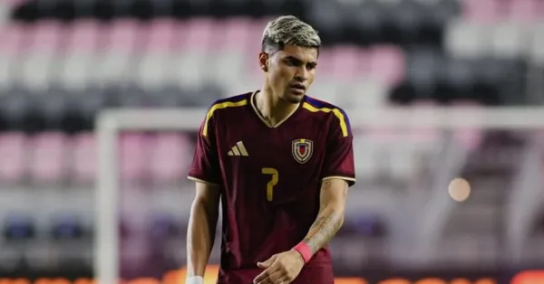 Botafogo Acerta com Villalba e Oferece por Mendoza: Detalhes da Janela de Transferências Alvinegra