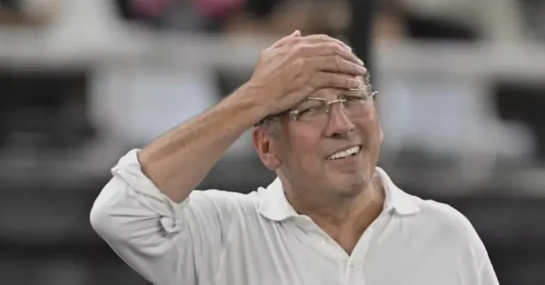 Botafogo: Textor Acelera Busca por Novo Técnico e Evita Erros Passados para 2026
