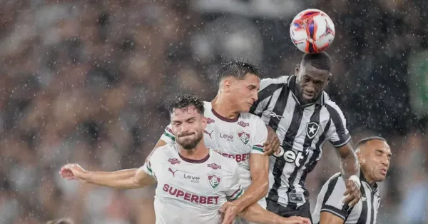 Bastos Reestreia no Botafogo: Opção Defensiva para Anselmi com Controle de Carga